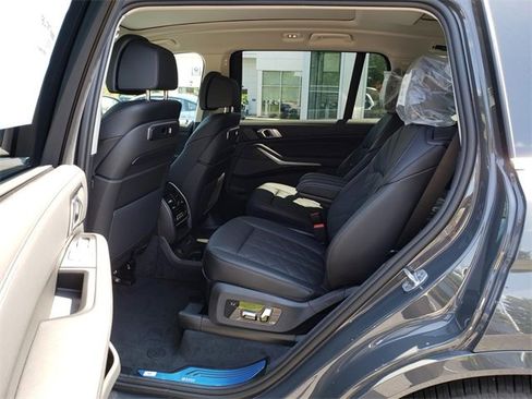 New 2026 BMW X7 xDrive40i image 11