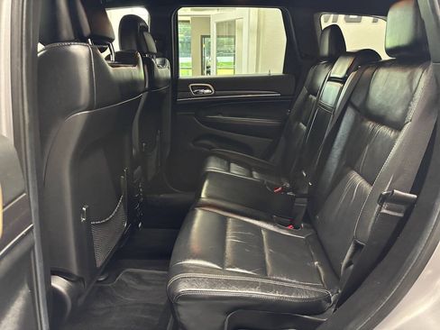 Used 2014 Jeep Grand Cherokee Limited w/ Trailer Tow Group IV AWD/4WD image 17