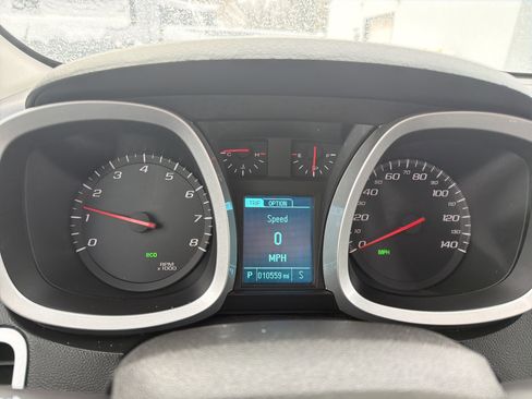 Used 2017 Chevrolet Equinox LT w/ Convenience Package image 16