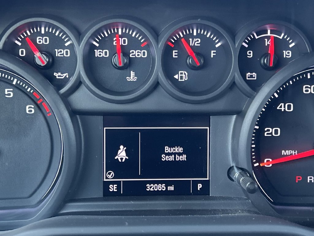Used 2024 Chevrolet Silverado 1500 Custom RWD image 9