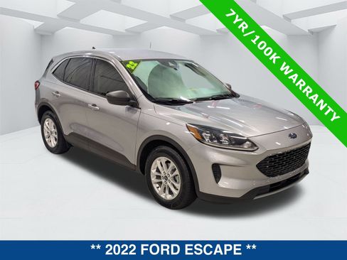 Used 2022 Ford Escape SE image 2