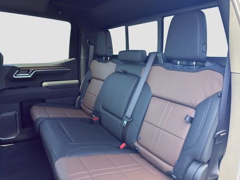 New 2026 Chevrolet Silverado 1500 High Country AWD/4WD image 13