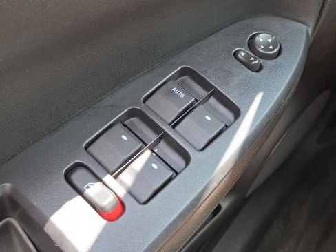 Used 2009 Chevrolet Impala LT FWD image 19