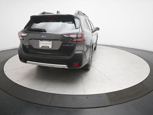Used 2025 Subaru Outback Limited image 37