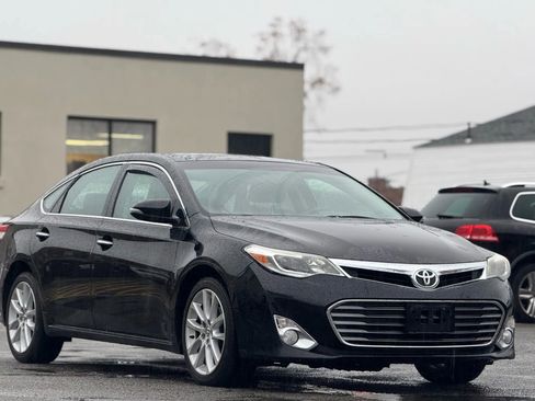 Used 2013 Toyota Avalon XLE image 4