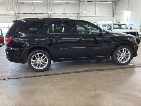 Used 2025 Dodge Durango GT AWD/4WD image 4