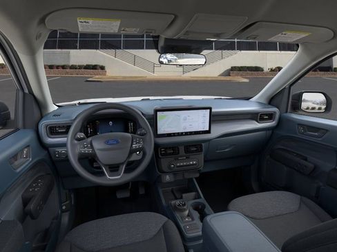 New 2025 Ford Maverick XL image 9