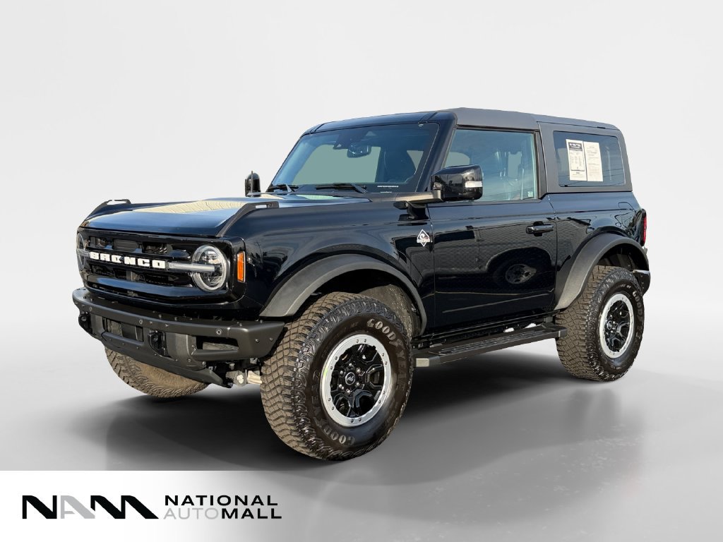 Used 2023 Ford Bronco Outer Banks w/ Sasquatch Package AWD/4WD image 1