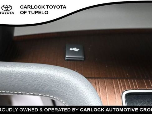Used 2022 Toyota Sienna LE FWD image 14