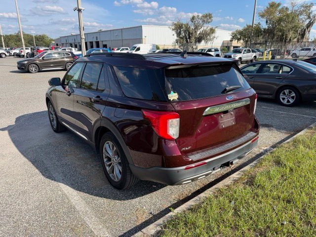 Used 2022 Ford Explorer XLT w/ Equipment Group 202A RWD image 9