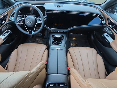 New 2026 Mercedes-Benz E 450 4MATIC Sedan image 10