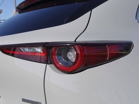 Certified 2025 MAZDA CX-30 AWD 2.5 S w/ Preferred Package image 5