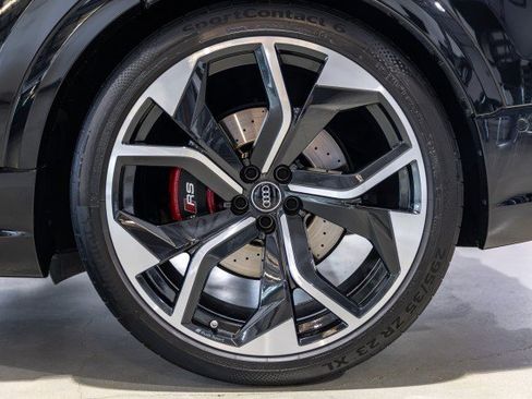 Used 2021 Audi RS Q8 AWD/4WD image 30