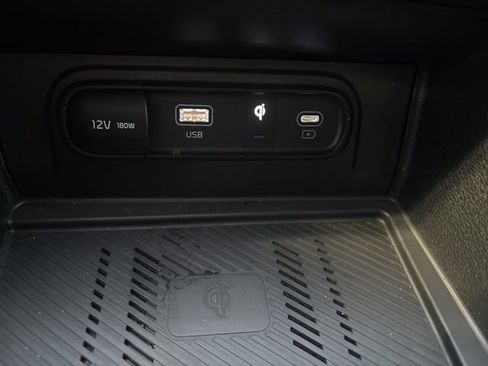 Certified 2023 Kia Sportage SX image 19