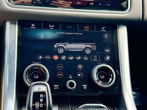 Used 2022 Land Rover Range Rover Sport SVR image 34