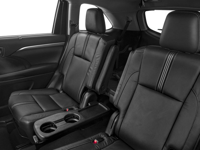 Used 2017 Toyota Highlander SE AWD/4WD image 14