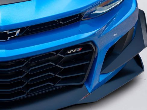 Used 2024 Chevrolet Camaro ZL1 RWD image 17