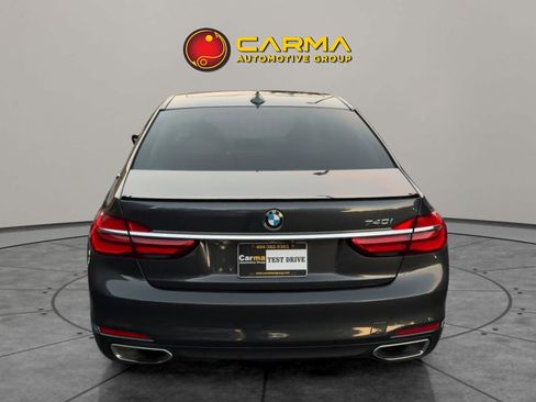Used 2016 BMW 740i image 6