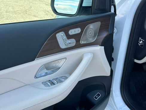 Used 2025 Mercedes-Benz GLE 450 4MATIC Coupe image 25