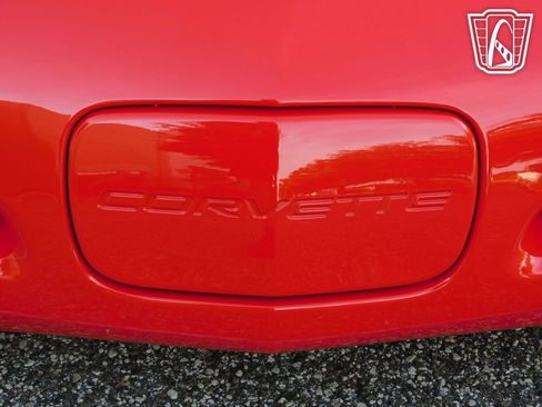 Used 2004 Chevrolet Corvette Convertible w/ Preferred Equipment Group RWD image 39