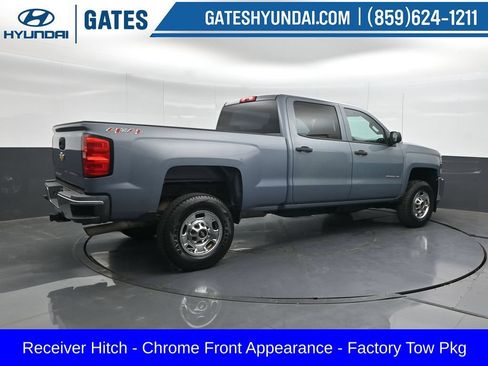 Used 2016 Chevrolet Silverado 2500 W/T AWD/4WD image 2