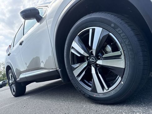 Certified 2022 Nissan Rogue SL image 9