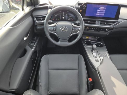 Certified 2025 Lexus UX 300h 300h Premium image 4