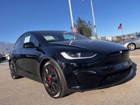 Used 2024 Tesla Model X Plaid image 6