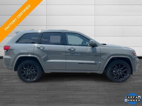 Certified 2020 Jeep Grand Cherokee Altitude RWD image 3
