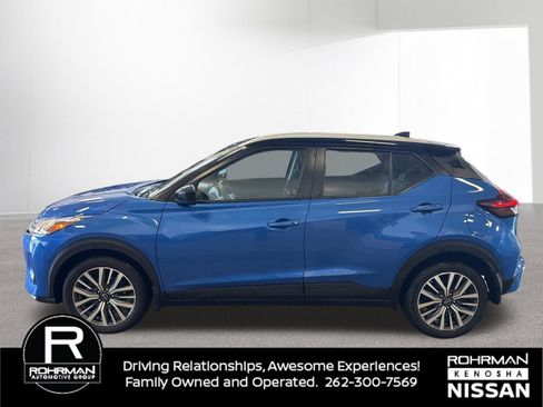 Used 2024 Nissan Kicks SV FWD image 2