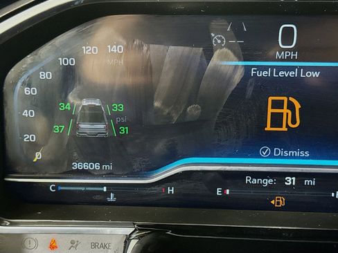 Used 2022 Chevrolet Silverado 1500 LT image 16