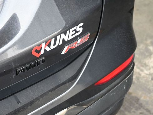 Used 2023 Chevrolet Equinox RS image 14