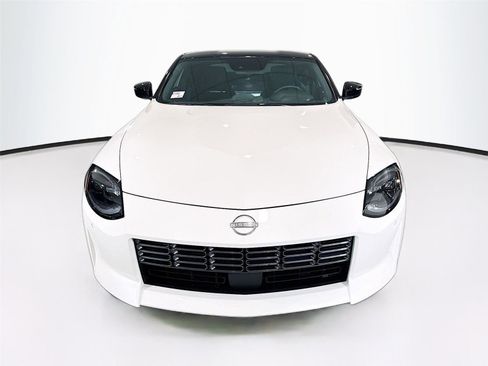 Used 2025 Nissan Z Sport w/ Floor Mat Package RWD image 8