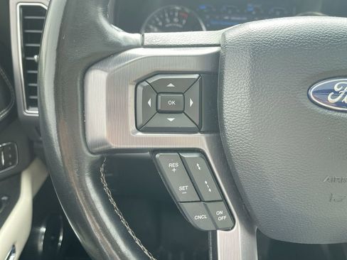 Used 2019 Ford Expedition Platinum AWD/4WD image 8