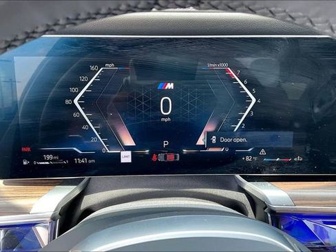 Used 2025 BMW 740i xDrive image 22