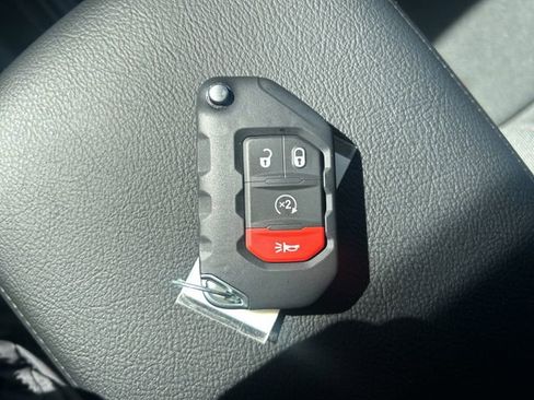 New 2026 Jeep Gladiator Sport image 32