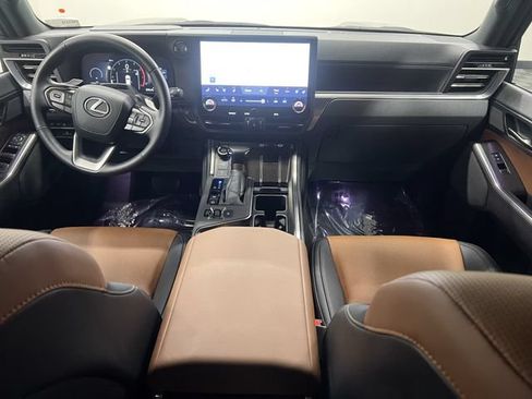 Certified 2026 Lexus GX 550 w/ Accessory Package (31) AWD/4WD image 14