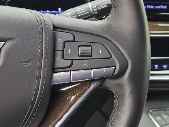 Certified 2023 Cadillac Escalade Sport Platinum w/ LPO, ONYX Package AWD/4WD image 12