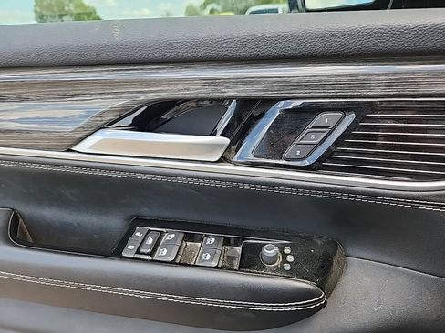 Used 2022 Jeep Wagoneer Series II w/ Convenience Group I AWD/4WD image 33