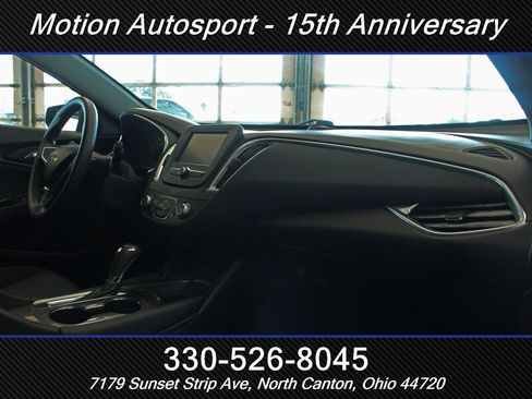 Used 2016 Chevrolet Malibu LT FWD image 25