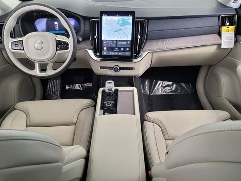 New 2026 Volvo XC90 B6 Ultra w/ Protection Package AWD/4WD image 18