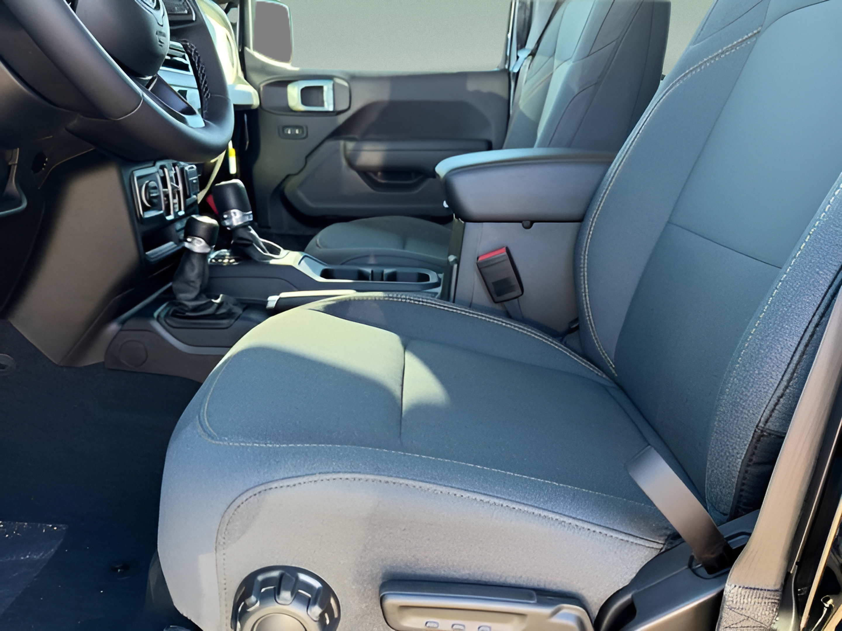 New 2026 Jeep Gladiator Sport AWD/4WD image 16