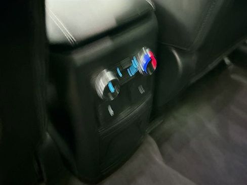 Used 2022 Ford Explorer XLT w/ Equipment Group 202A image 25