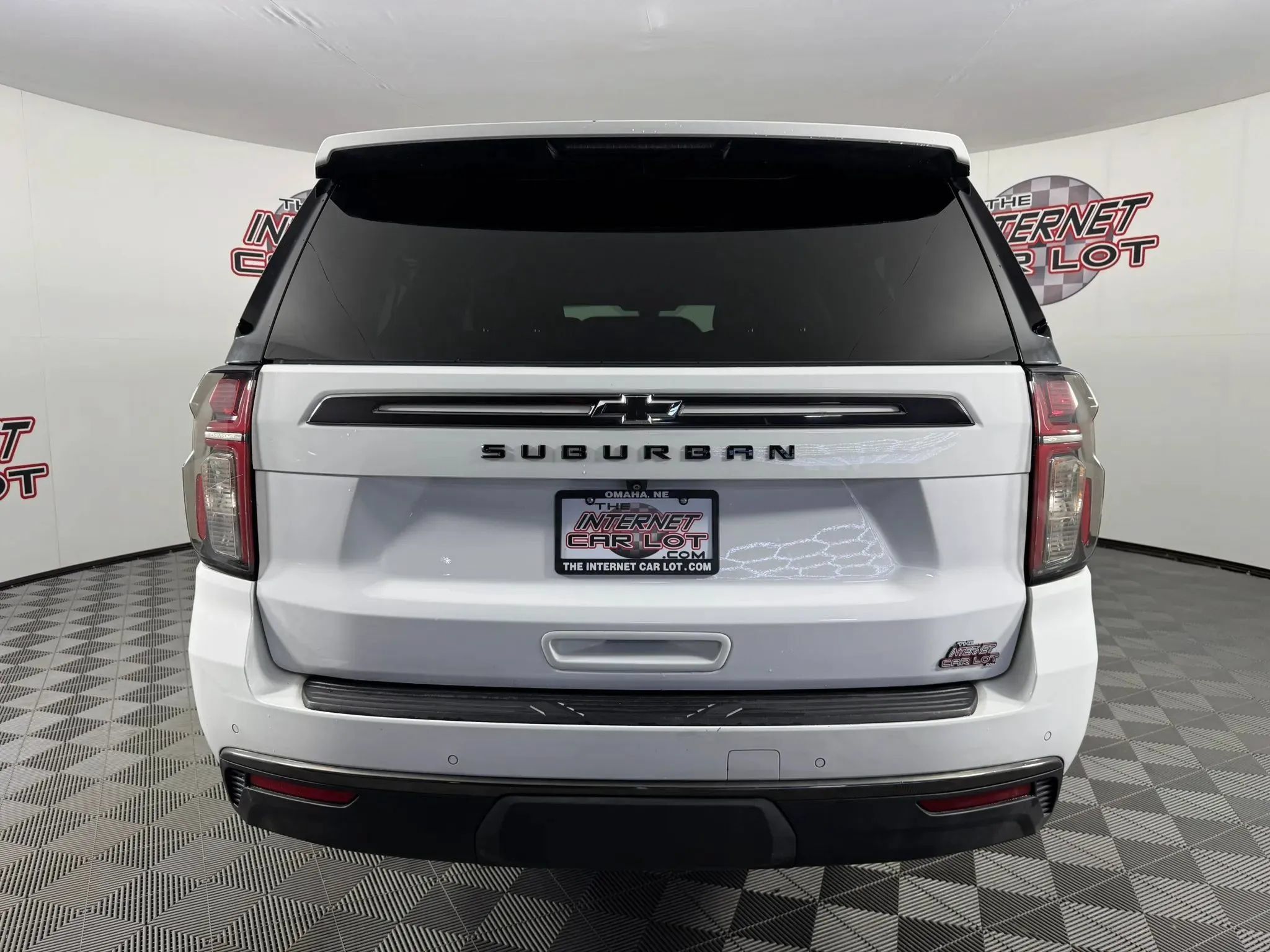 Used 2022 Chevrolet Suburban Z71 w/ Luxury Package AWD/4WD image 6