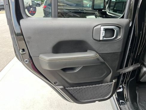 Used 2024 Jeep Wrangler Unlimited Rubicon 392 AWD/4WD image 19