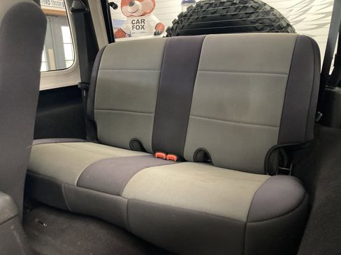 Used 2006 Jeep Wrangler Rubicon image 13