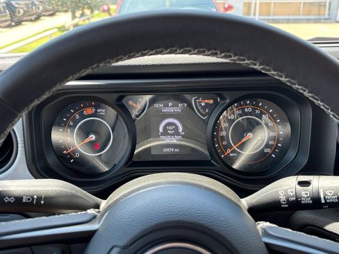 Used 2025 Jeep Wrangler Unlimited Sport AWD/4WD image 39