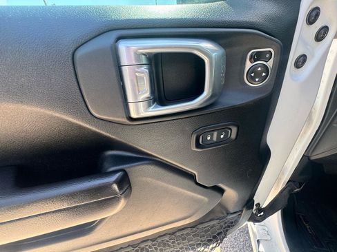 Used 2021 Jeep Wrangler Unlimited Sport AWD/4WD image 24