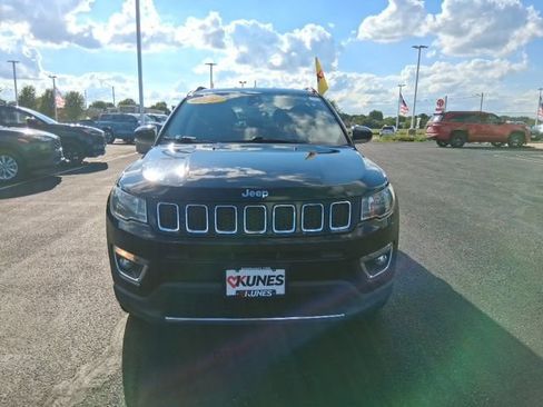 Used 2018 Jeep Compass Limited AWD/4WD image 4