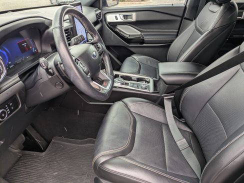 Used 2023 Ford Explorer ST w/ Equipment Group 401A image 24